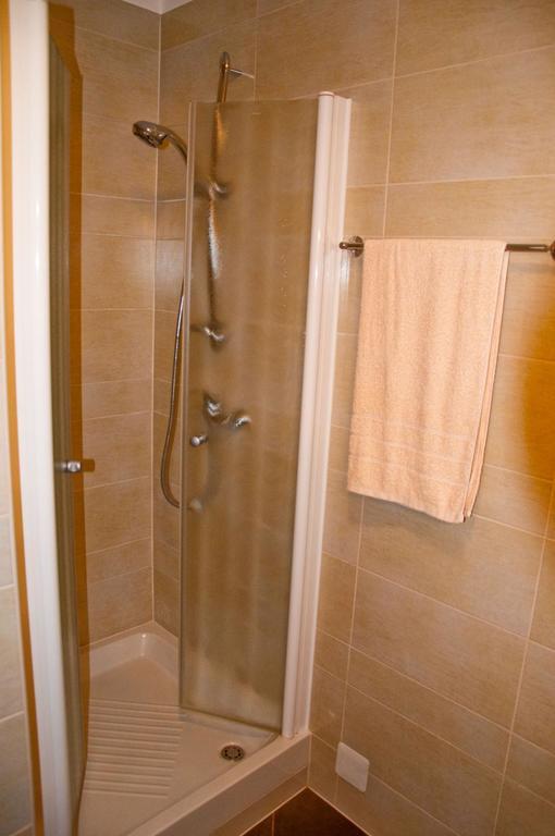 Roza Apartment Novigrad Istria Esterno foto